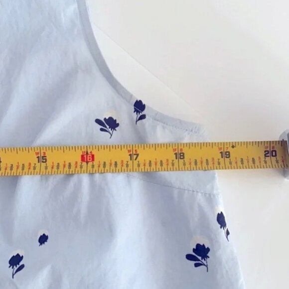 Ann Taylor Sleeveless V-Neck Button Down Blouse | Size Small | 100% Cotton EUC - Picture 8 of 9